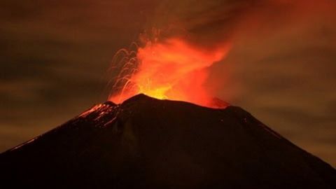 У Мексиці вибухнув один з найбільших вулканів у світі: потужне відео