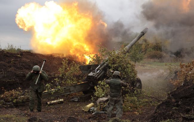 Россияне тратят около 400 тысяч снарядов еженедельно на обстрелы восточного фронта, - Маляр