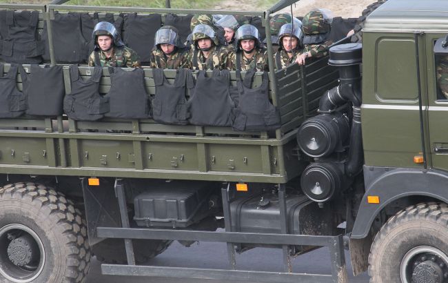 Колона військової техніки Білорусі підійшла до кордону з Волинською областю