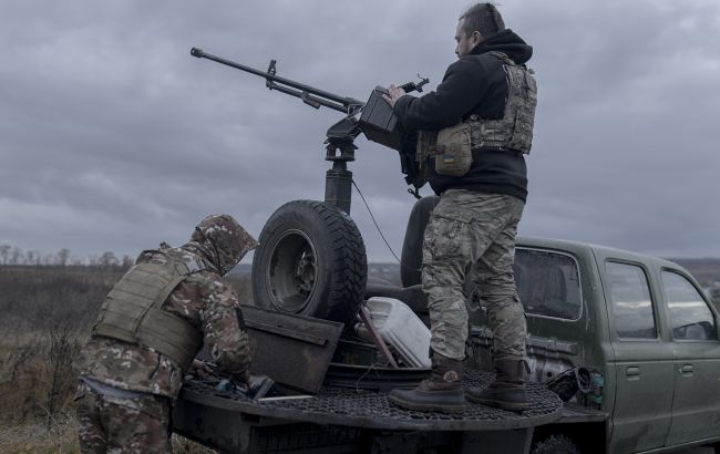 Балістика та "Шахеди" з семи напрямків: як ППО відбила нічний удар Росії