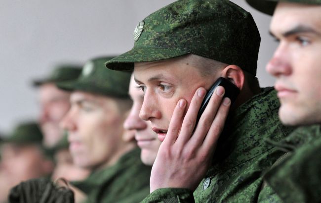 У Криму горіли казарми, де розмістили сотні мобілізованих росіян, - соцмережі (відео)