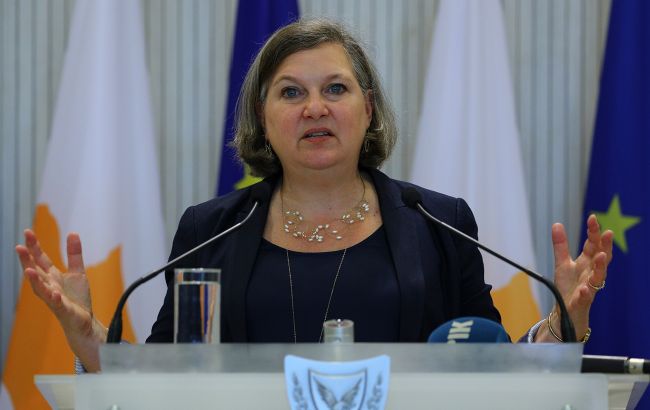 Украина имеет шанс стать мощной и усадить Путина за стол переговоров, - Нуланд