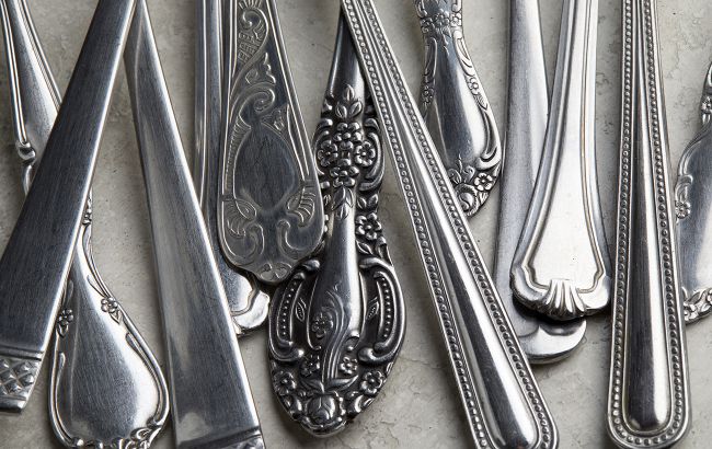 Чистимо ложки й вилки до блиску: копійчаний засіб і ніяких зусиль