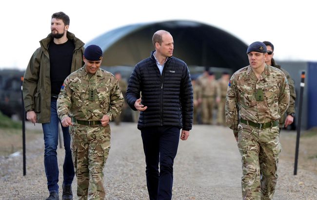 Принц Вільям таємно відвідав військову базу Жешув поблизу українського кордону