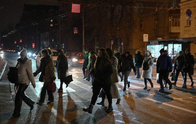 В двух районах Киева более 40 тысяч абонентов остаются без света после удара РФ