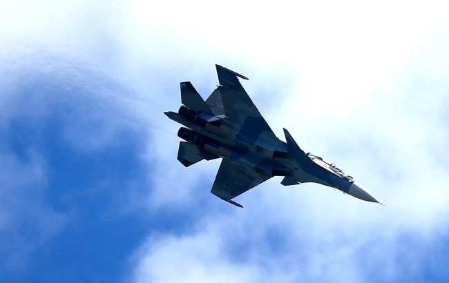 Російські літаки скинули дві авіабомби на Бєлгородську область, - ЗМІ