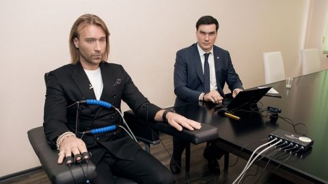 Олег Винник пройде детектор брехні, щоб дізнатися про вплив на долі жінок