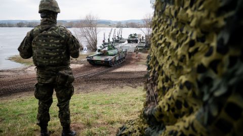 В странах Балтии опасаются последствий перемирия в Украине: названа новая угроза