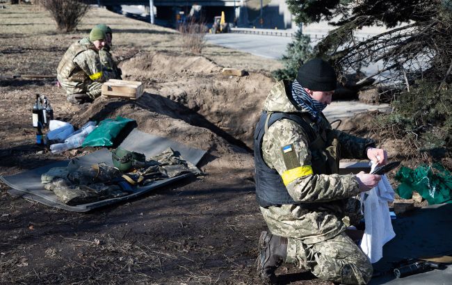 Не зона боевых действий, но цель №1. В Киеве выделили дополнительные средства на опорные пункты