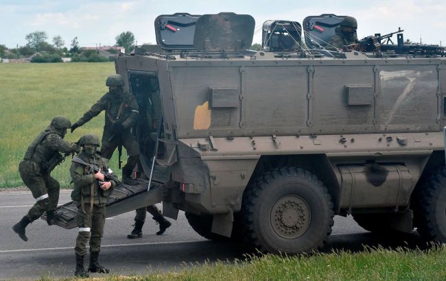 Росіяни не відступають з Кінбурнської коси: ВМС розкрили, що там насправді