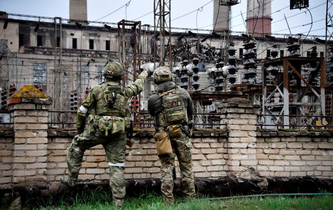 З'явилися супутникові знімки наслідків атаки по нафтобазі у Луганську