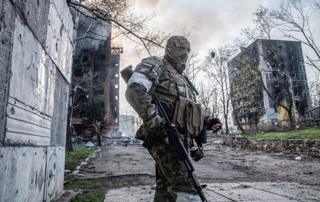 Грабил и угрожал оружием жителям Киевской области: военному РФ сообщили о подозрении