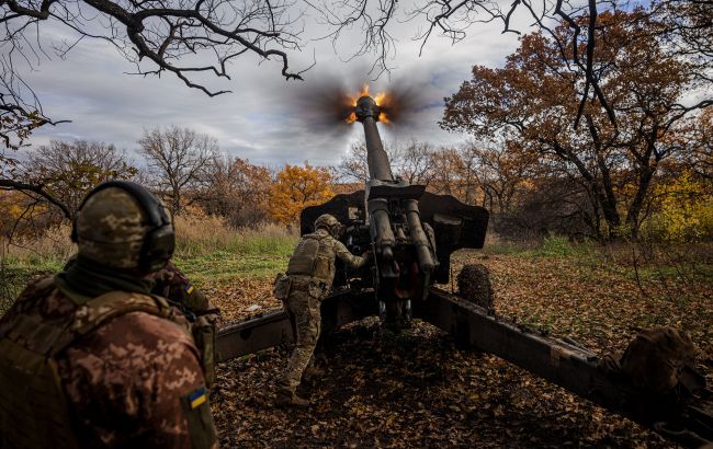 Россияне ведут наступление на Донбассе, а ВСУ атаковали позиции трех вражеских ЗРК, - Генштаб