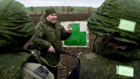 В ISW пояснили, навіщо в Росії витрачають мільярди на непотрібні лінії оборони