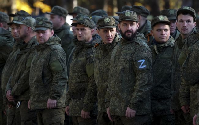 Россияне идут по собственным трупам. Гайдай рассказал о ситуации на фронте в Луганской области