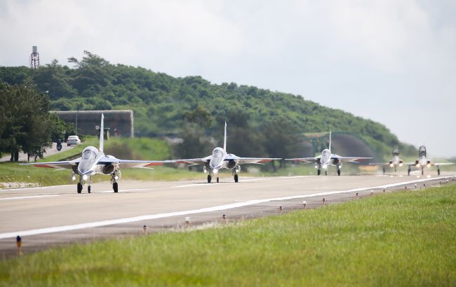 "Ракетная тревога": Тайвань проводит учения по защите от воздушного налета Китая