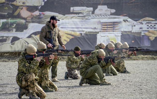 Росія шукає в Криму "військових інструкторів" для відправки в країни Африки, - ГУР