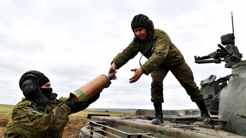 РФ вторые сутки подряд уничтожает позиции ВСУ в Часовом Яру и Торецке: что известно