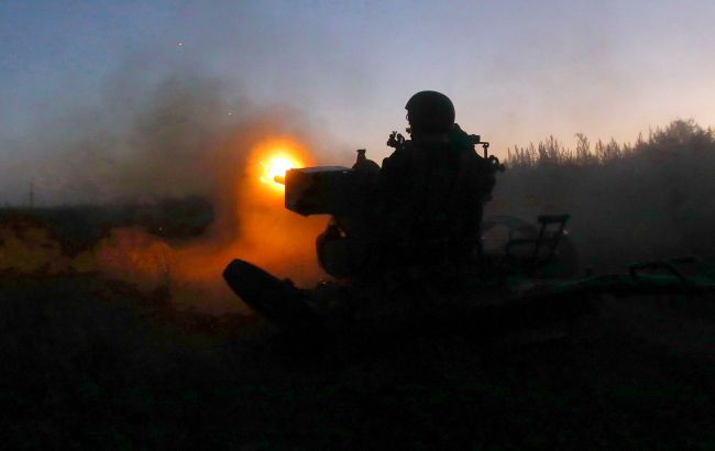 Пограничники показали, как уничтожают оккупантов в Донецкой области даже ночью (видео)