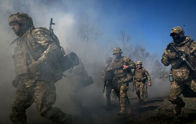 До 460 тисяч на місяць: які виплати та бонуси отримують військові у 2026 році