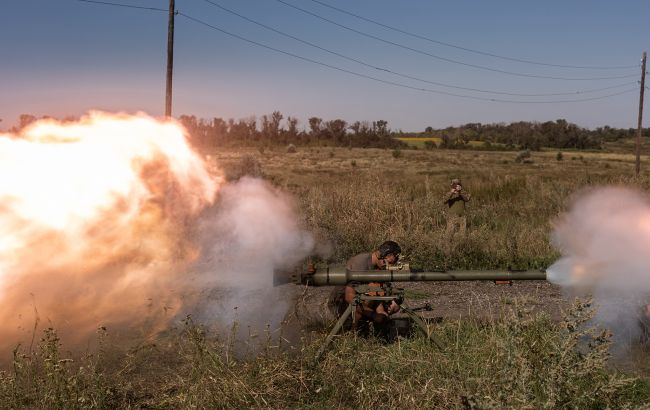 Ховали серед цивільних споруд. ССО знищили російську гармату під Бахмутом (відео)