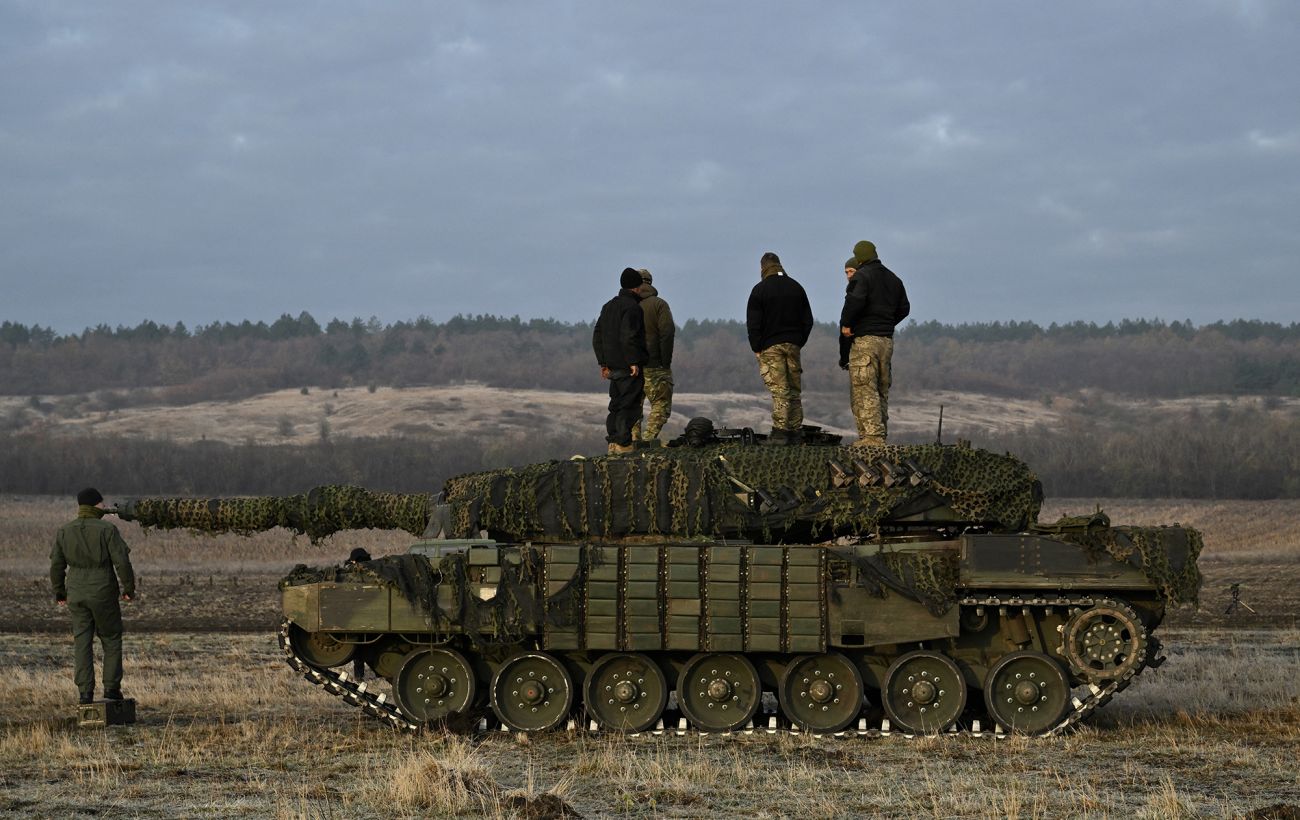 Танки Leopard 2A4 в Украине - в НАТО показали видео учений | РБК Украина