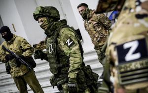 В Мариуполе зафиксировали увеличение численности российских военных
