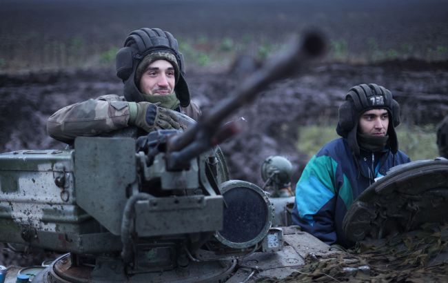 Росія намагається наступати на Донбасі, ЗСУ вдарили по скупченнях військ, - Генштаб