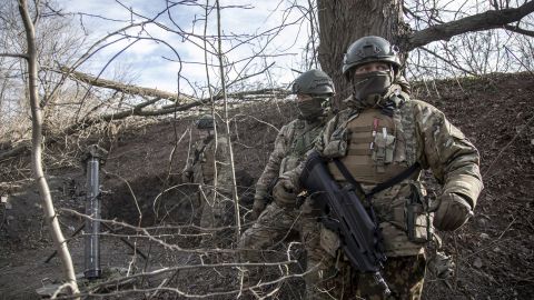 РФ замедлила наступление возле Авдеевки, но усилила давление у Часового Яра, - ISW