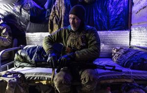 Жодних ТЦК і фокус на тилові посади. Які умови служби чекають добровольців 60+