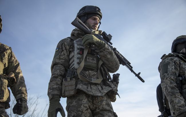 РФ наступає на чотирьох напрямках, а українські військові атакували ворожий ЗРК, - Генштаб
