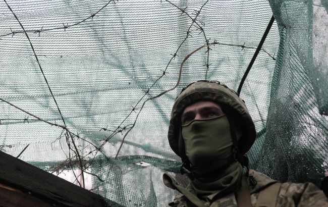 Второе место в мире. Украинский снайпер поразил врага на рекордном расстоянии (видео)