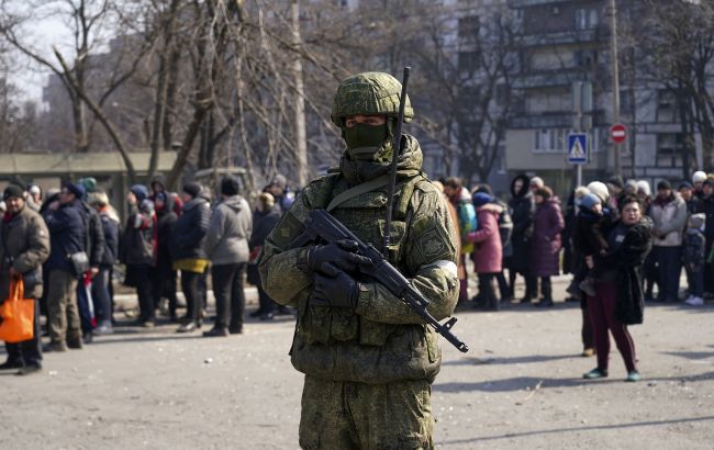 Росіяни створили "мобільні групи" в Херсонській області для посилення "паспортизації"