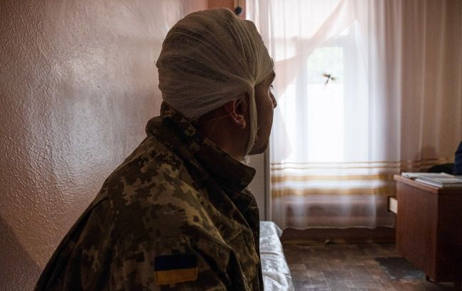 В Україні створили гарячу лінію для військовослужбовців, які отримали поранення