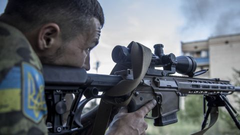 Бійці ССО з першого пострілу знищили окупанта з відстані 1,5 км (відео)