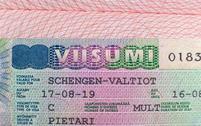 Латвія ввела обмеження на в'їзд громадян Росії з шенгенськими візами