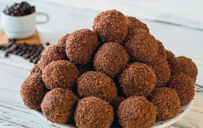 Рецепт найсмачніших шоколадних тістечок без випікання: швидко та легко
