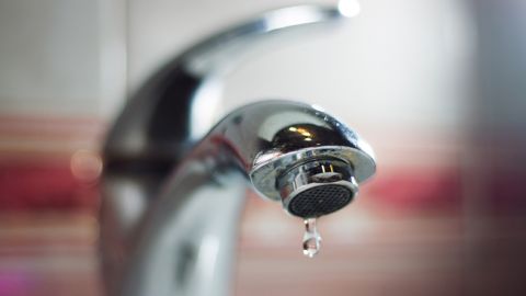 В Донецкой области без воды остались 11 тысяч человек