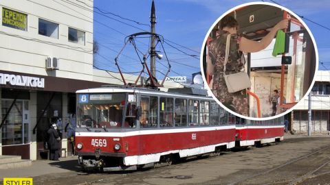"Пассажиры все время ждали": в Харькове водитель остановил трамвай, чтобы покурить с другом (видео)