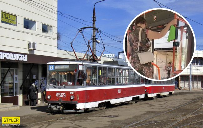"Пассажиры все время ждали": в Харькове водитель остановил трамвай, чтобы покурить с другом (видео)