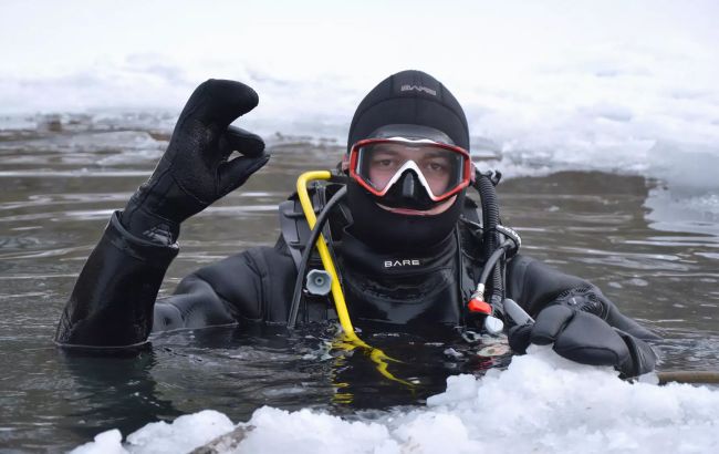 Работа на пределе при -15&deg;C: водолазы из Черкасс провели уникальную операцию на ТЭЦ Киева после удара