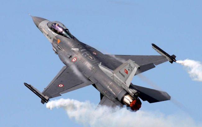 Турецкие военные самолеты обстреляли курдских боевиков