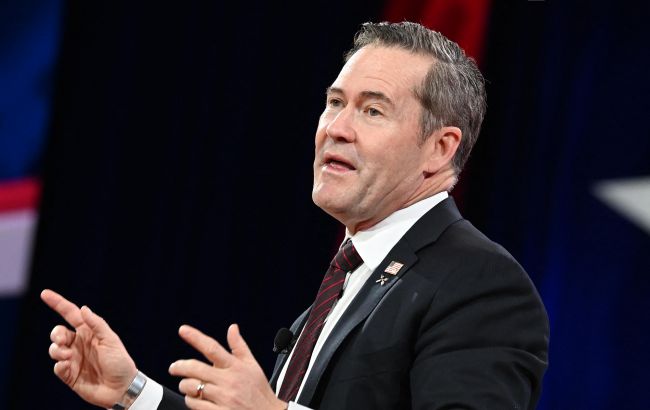 Белый дом защищает Уолтца на фоне скандала: пользовался Gmail не для секретных данных