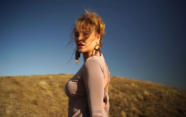 "Почувалася ніким": співачка ALONA VONA вперше про болючий розрив, аб&rsquo;юз і нову місію