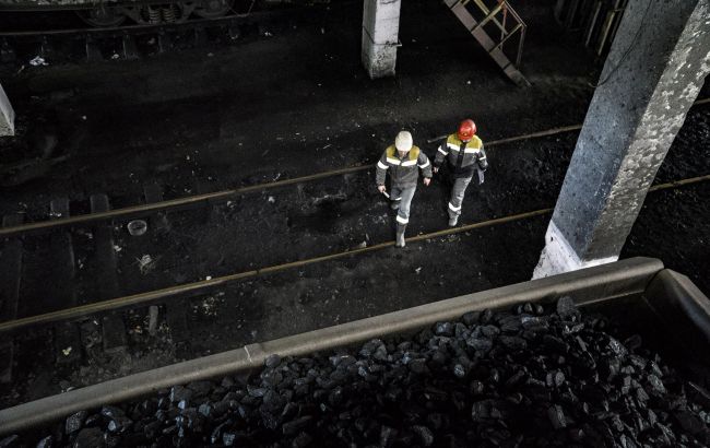 У Донецькій області через обстріл знеструмлена шахта, людей виводять на поверхню