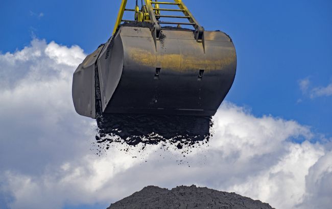Європа припиняє купувати вугілля у Росії