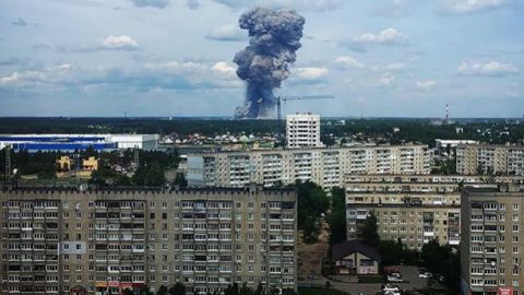 В результате взрывов в Дзержинске повреждены более 100 школ и детсадов