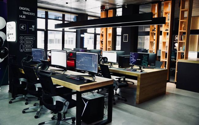 У Києві відкрили перший криптоковоркінг та офлайн-школу з трейдингу