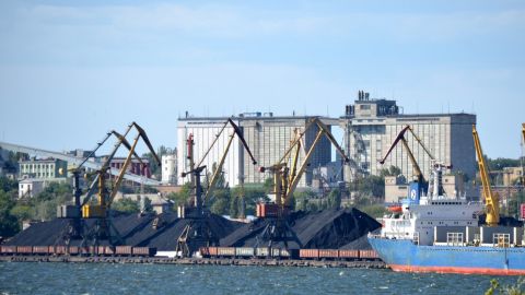 Россия ударила дронами по порту в Николаеве, есть погибшие