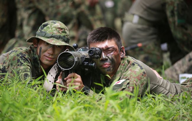 Японія починає масовий продаж летальної зброї через небезпечних сусідів